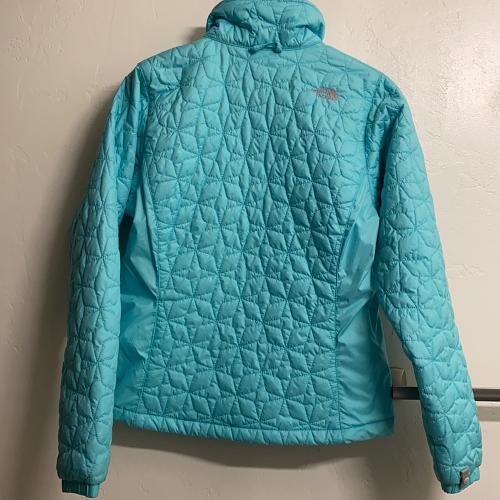 North face jacket - Picture 2 of 2